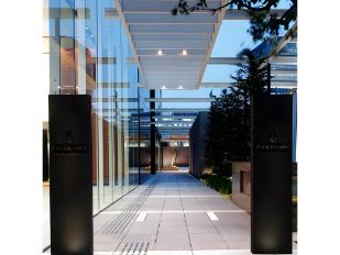 Four Seasons Hotel Tokyo at Marunouchi, Tokyo, Japan (photo 3)