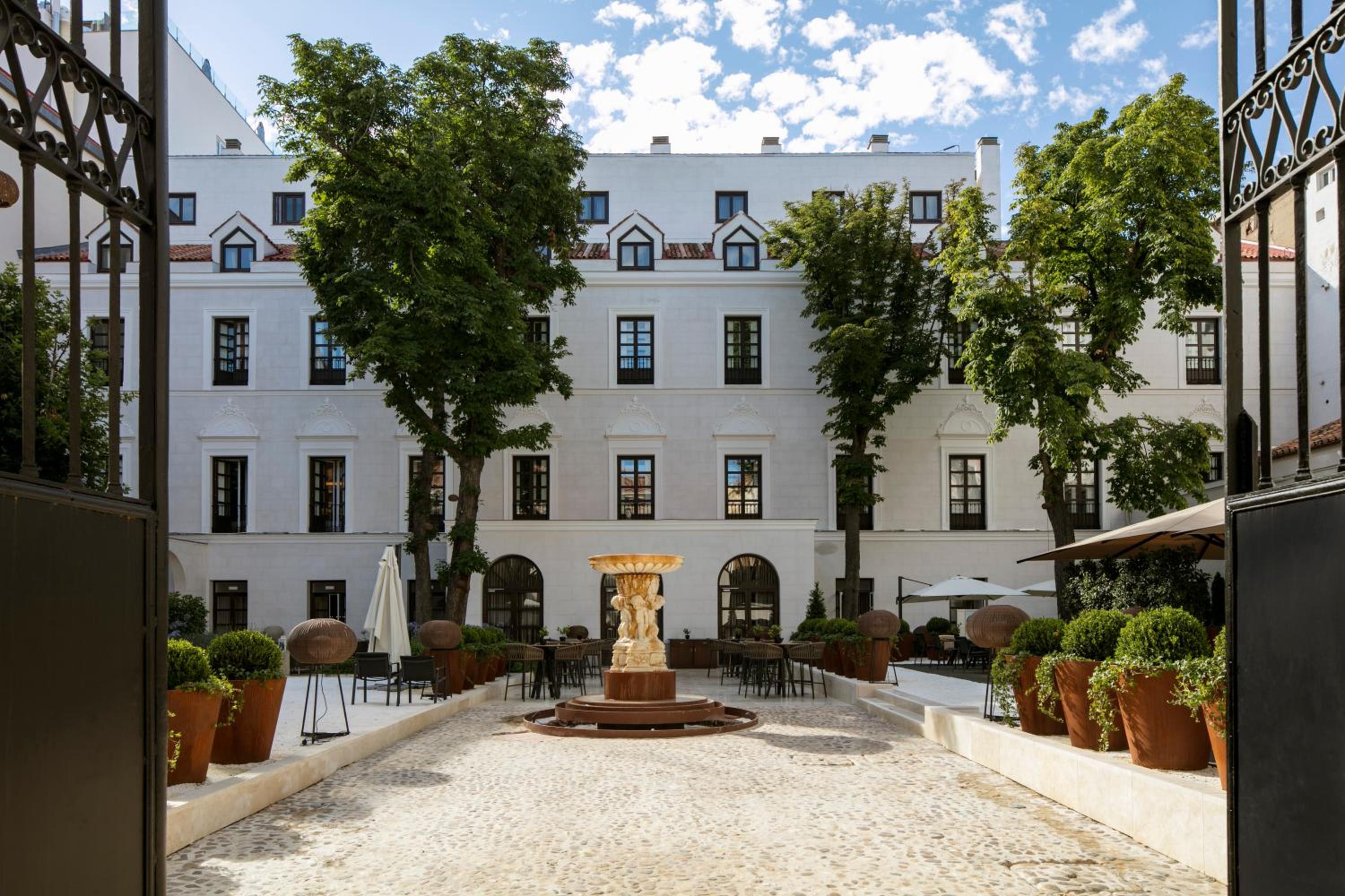 Palacio De Los Duques, a Gran Meliá Hotel