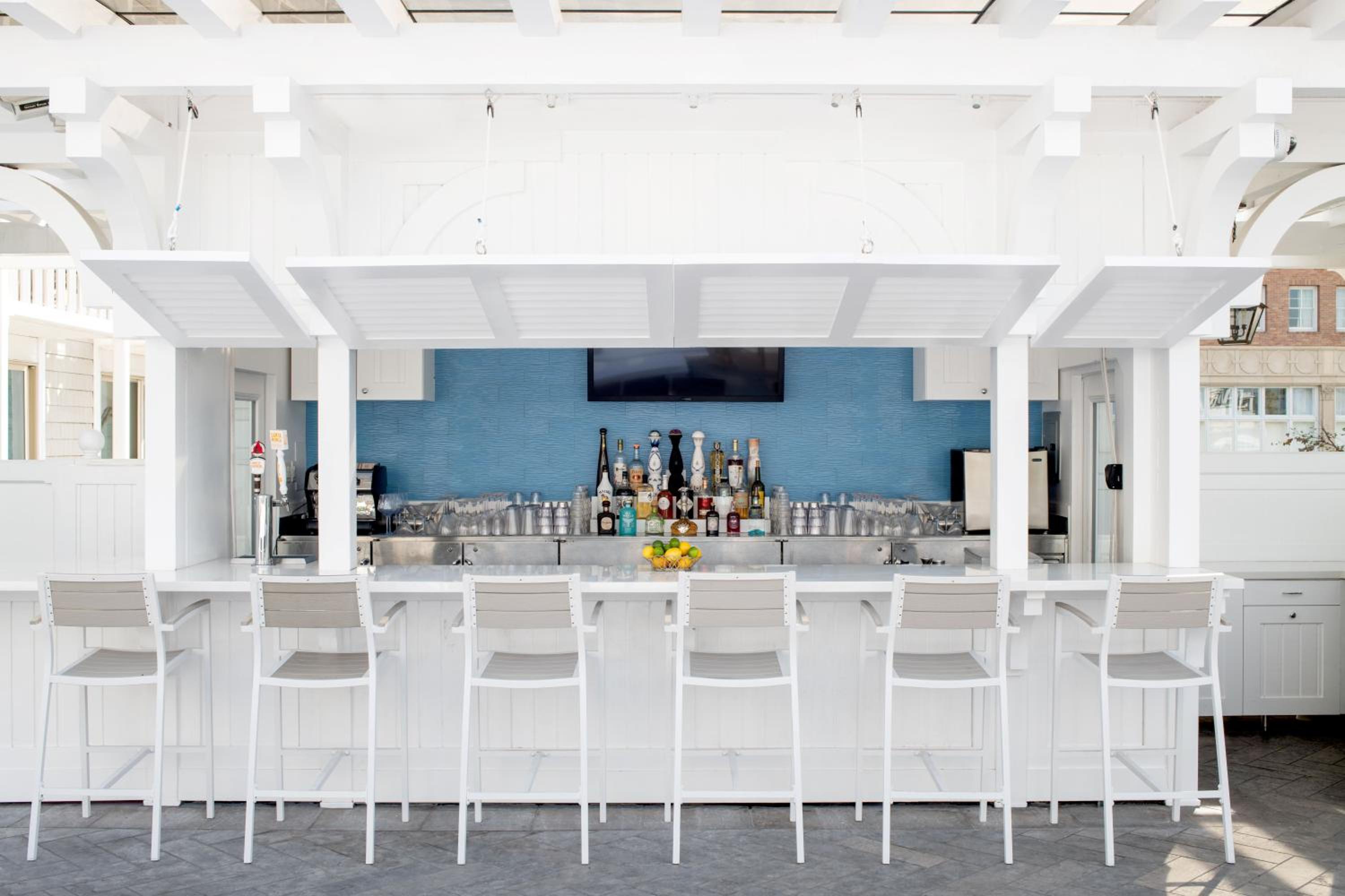 Shutters on the Beach, Santa Monica, United States (photo 6)