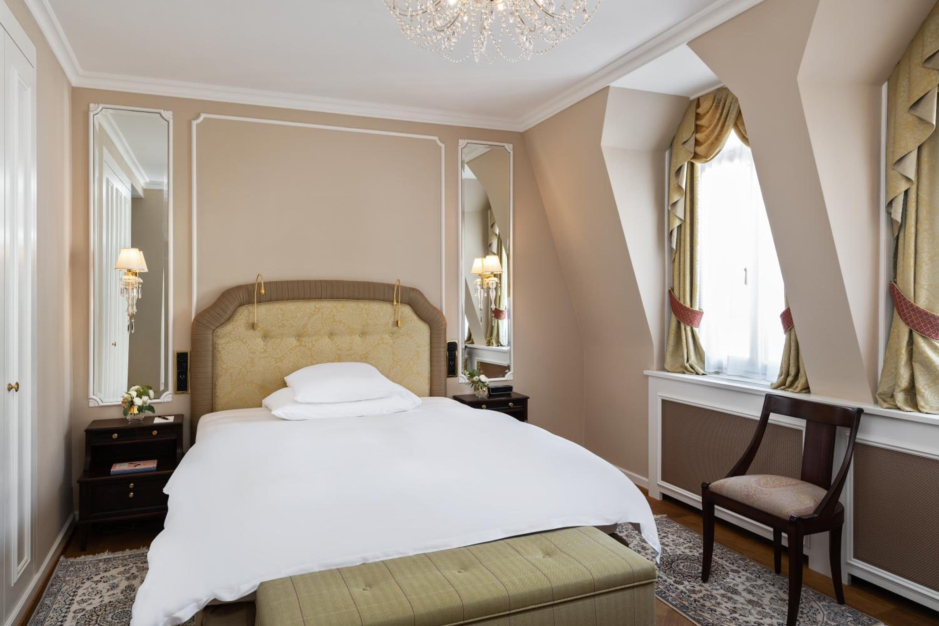 Badrutt's Palace Hotel, St. Moritz, Switzerland (photo 8)