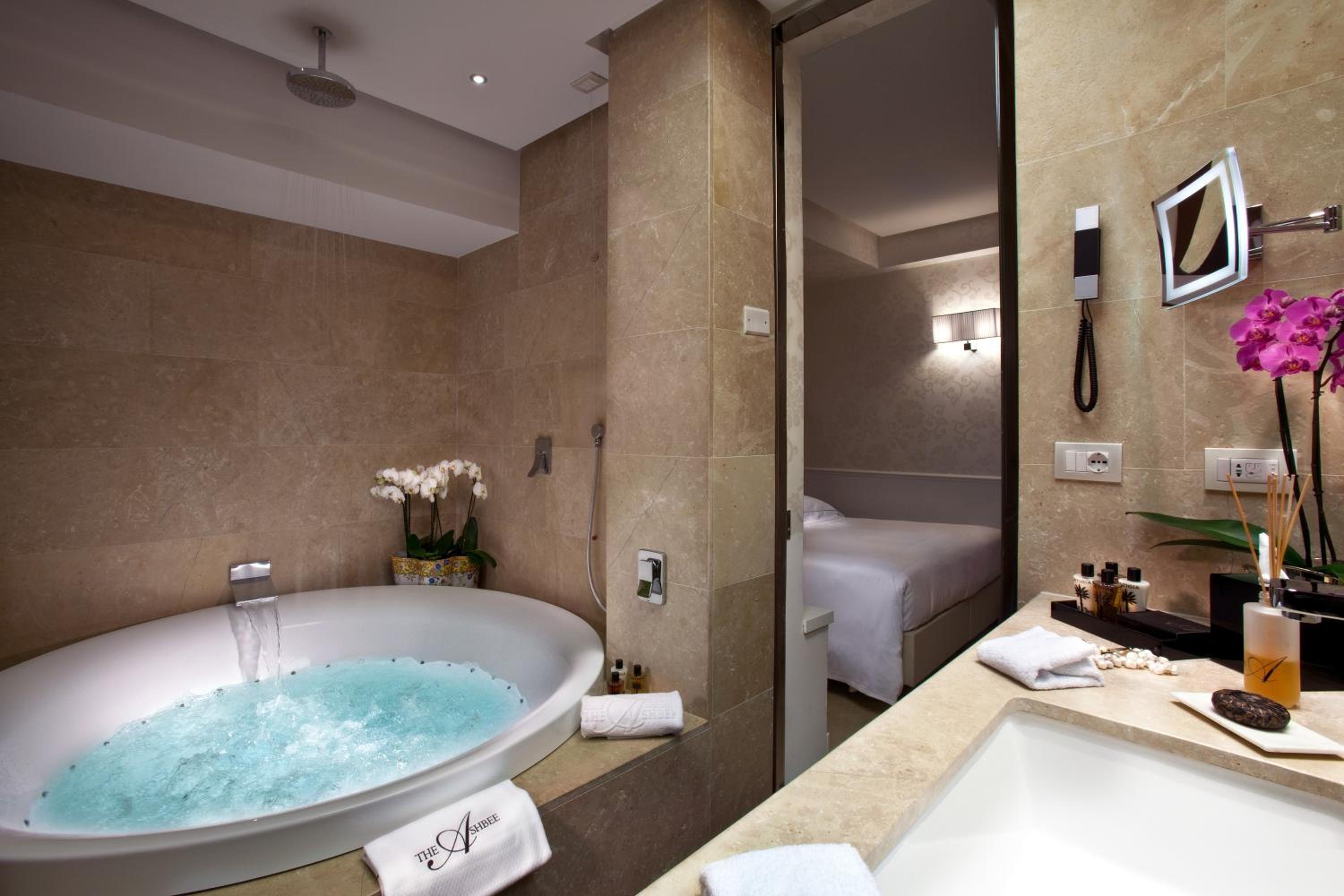 The Ashbee Hotel, Taormina, Italy (photo 6)