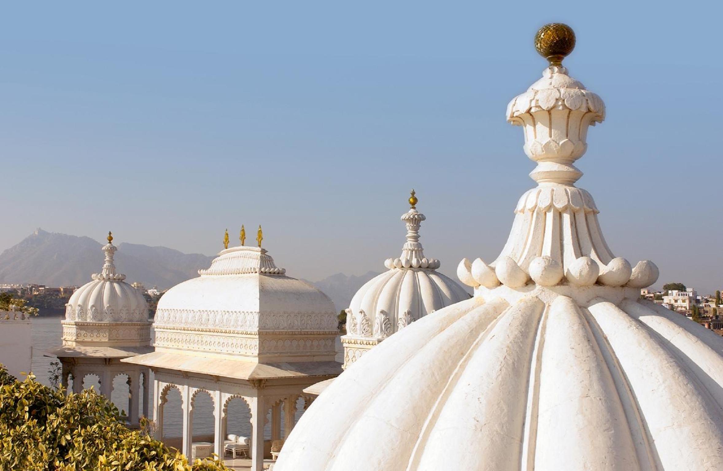 Taj Lake Palace Udaipur, Lake Pichola, Udaipur, India (photo 6)