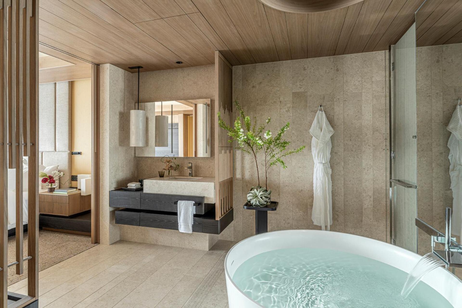 Four Seasons Hotel Osaka, Osaka, Japan (photo 5)