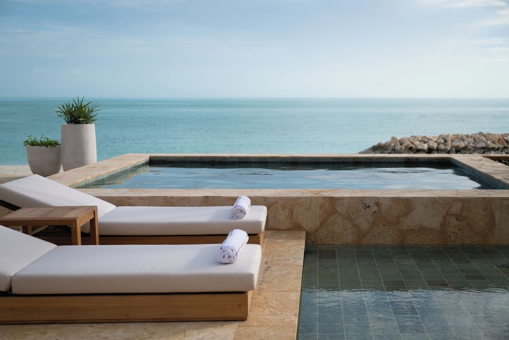 The Strand Turks and Caicos, Providenciales, Turks & Caicos (photo 2)