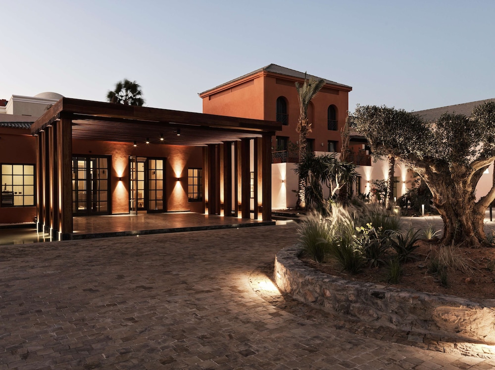 Leading Hotels in the Middle East, Africa & Indian Ocean