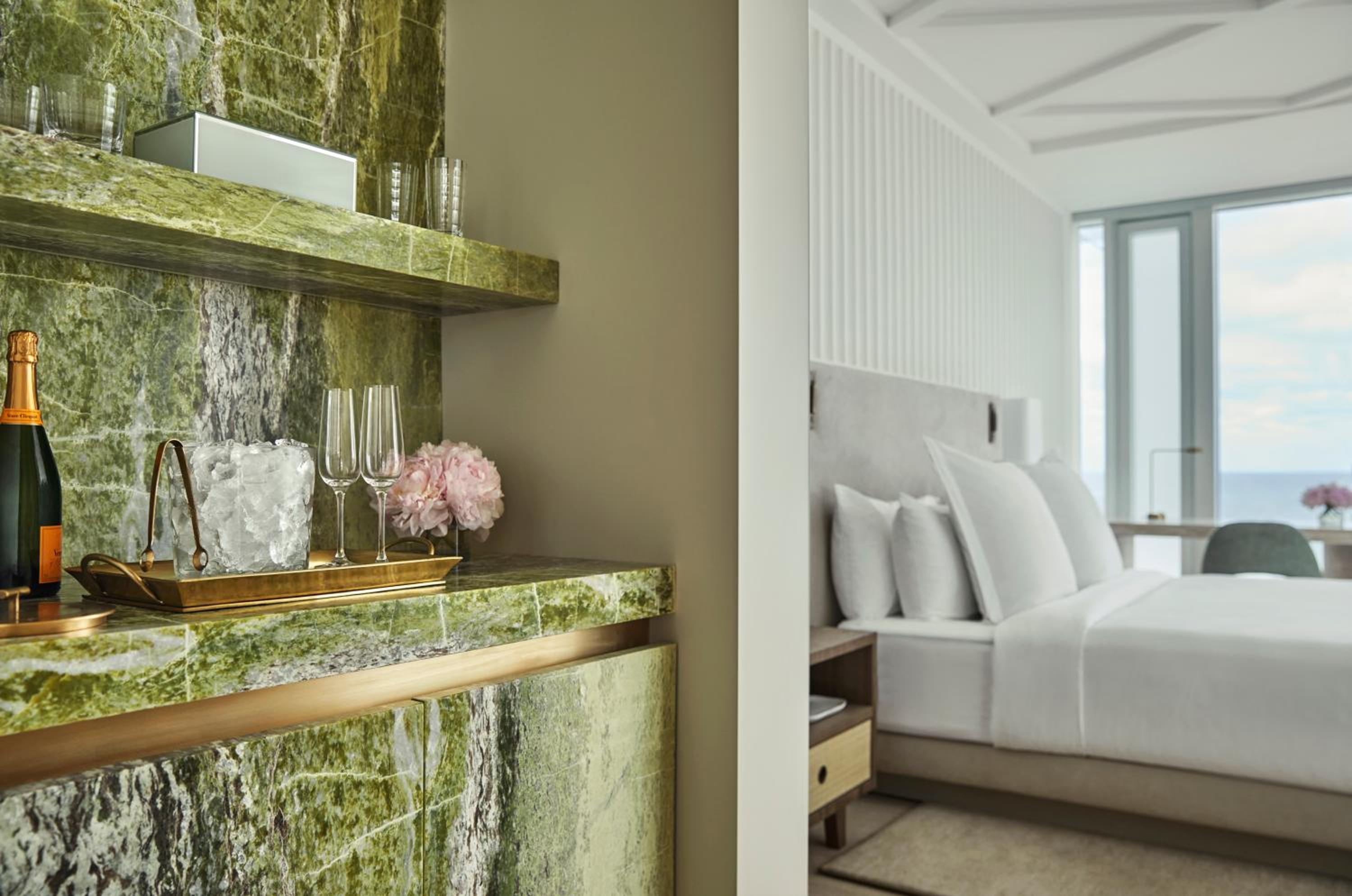 Four Seasons Hotel at The Surf Club, Surfside, Miami, United States (photo 5)